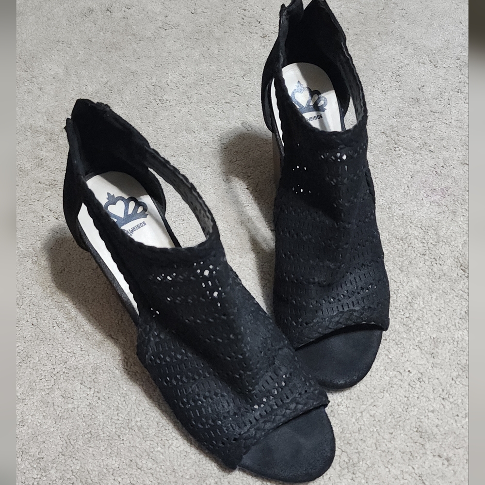 Fergalicious high heels